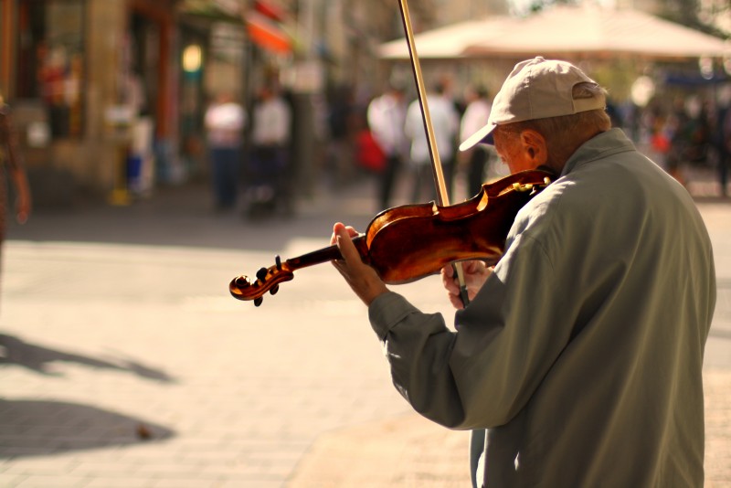 Playing violin at Ben Yehuda Street