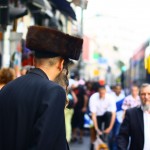 Shtreimel man und Jerusalem market